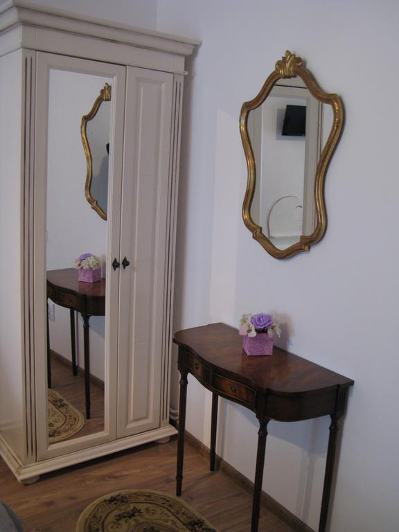 Central Villa Сибиу Экстерьер фото