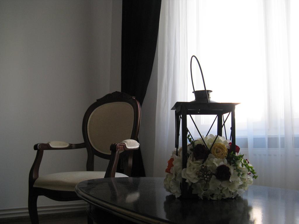 Central Villa Сибиу Экстерьер фото