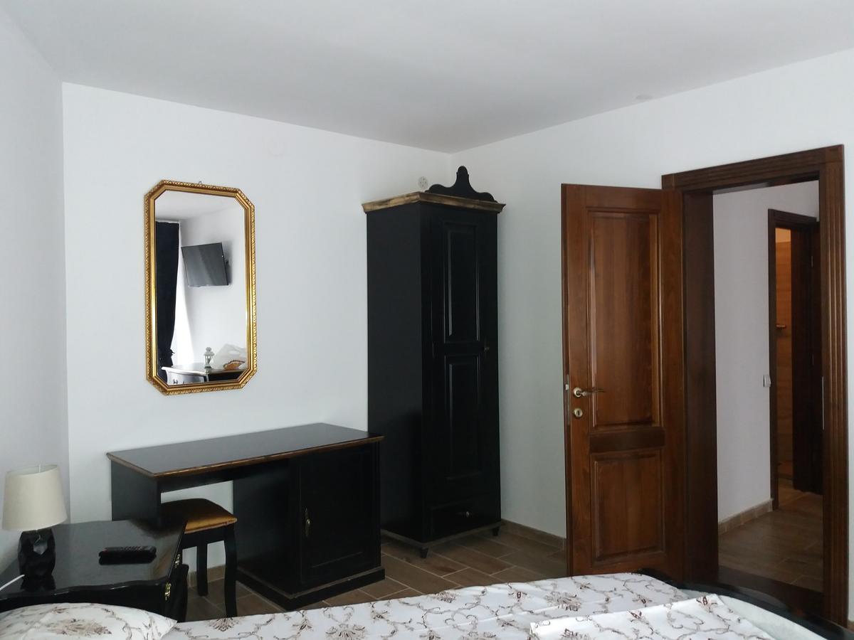 Central Villa Сибиу Экстерьер фото