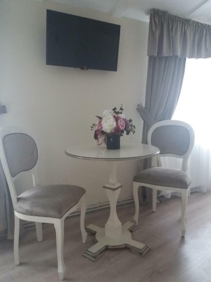 Central Villa Сибиу Экстерьер фото