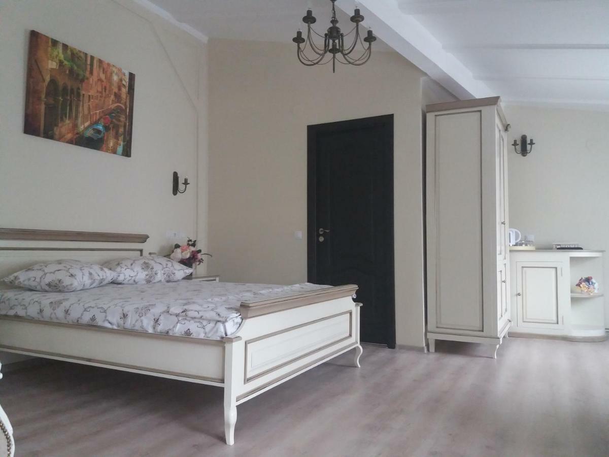 Central Villa Сибиу Экстерьер фото